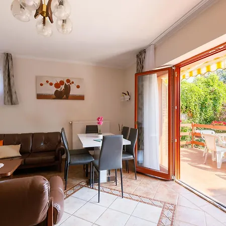 Flamingo By Interhome *